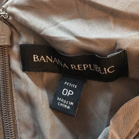 Banana Republic sz 0P spaghetti strap dress in a dark army green color - Picture 7 of 7